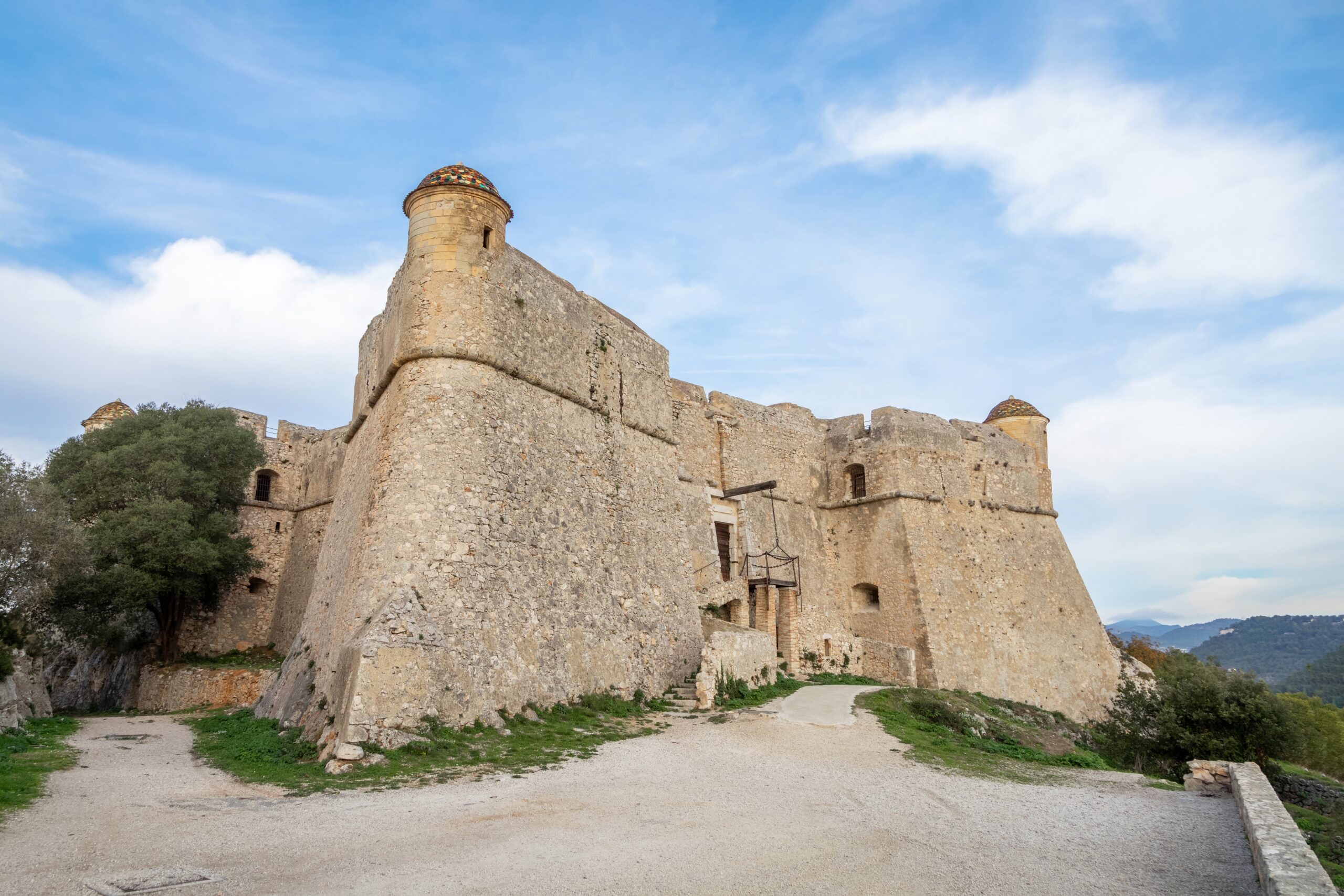 Severdigheter i Nice: de 17 beste tingene å se og gjøre 13 Fort du Mont Alban på Mont Boron