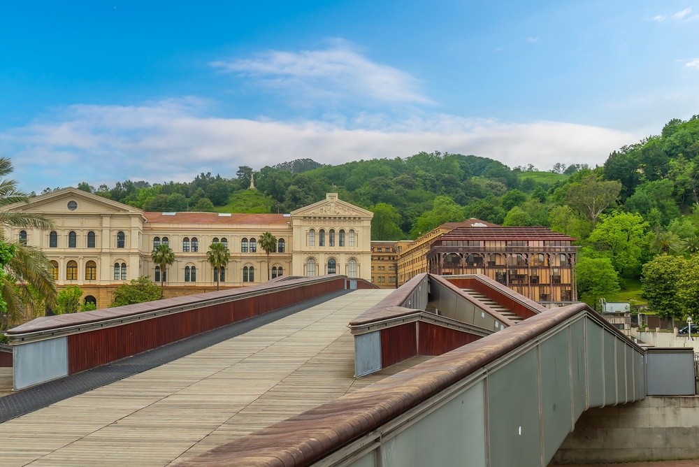 Gangbroen Pedro Arrupe og Deusto-universitetet i Bilbao