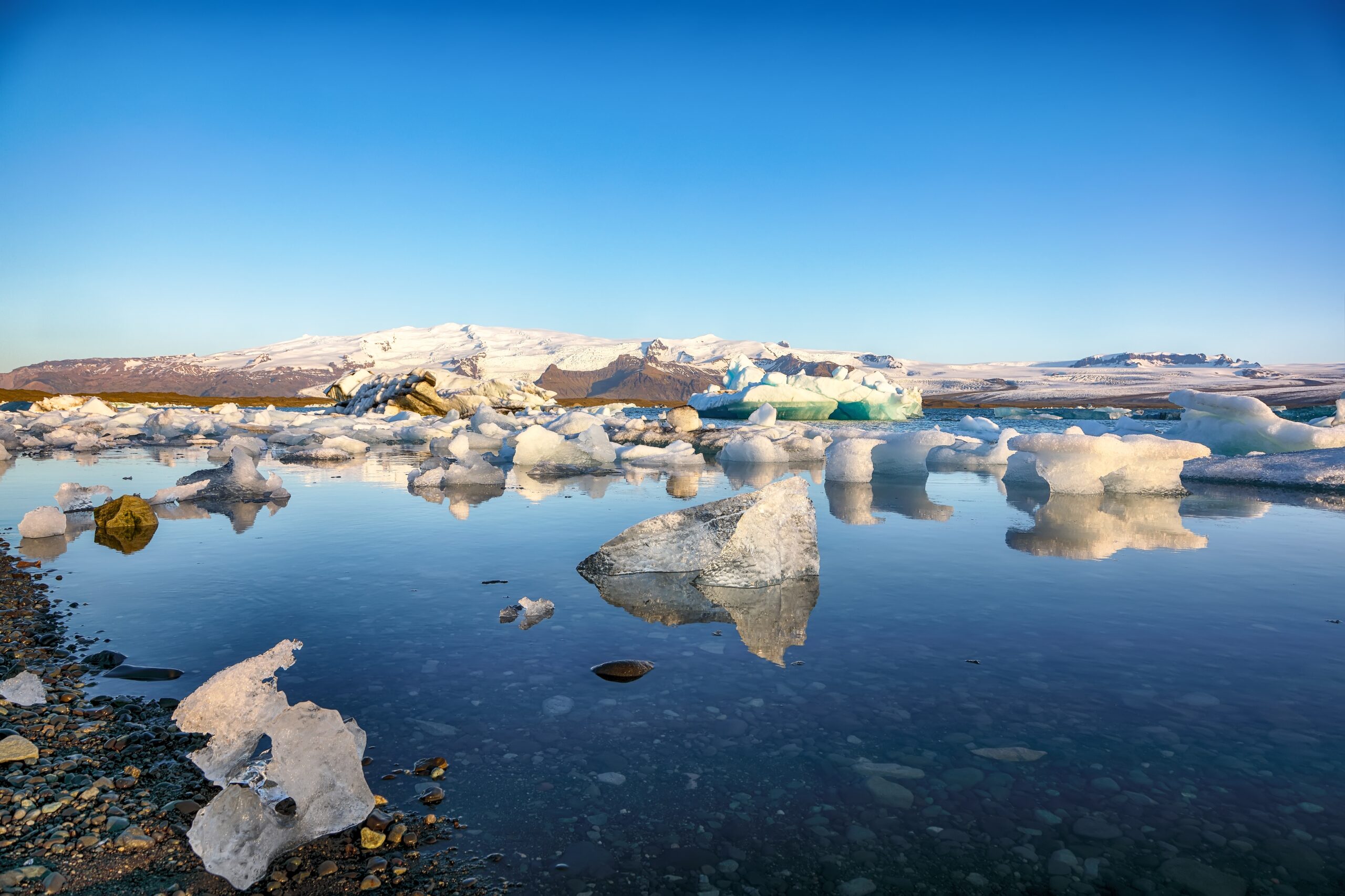 Isfjell i lagunen Jökulsárlón