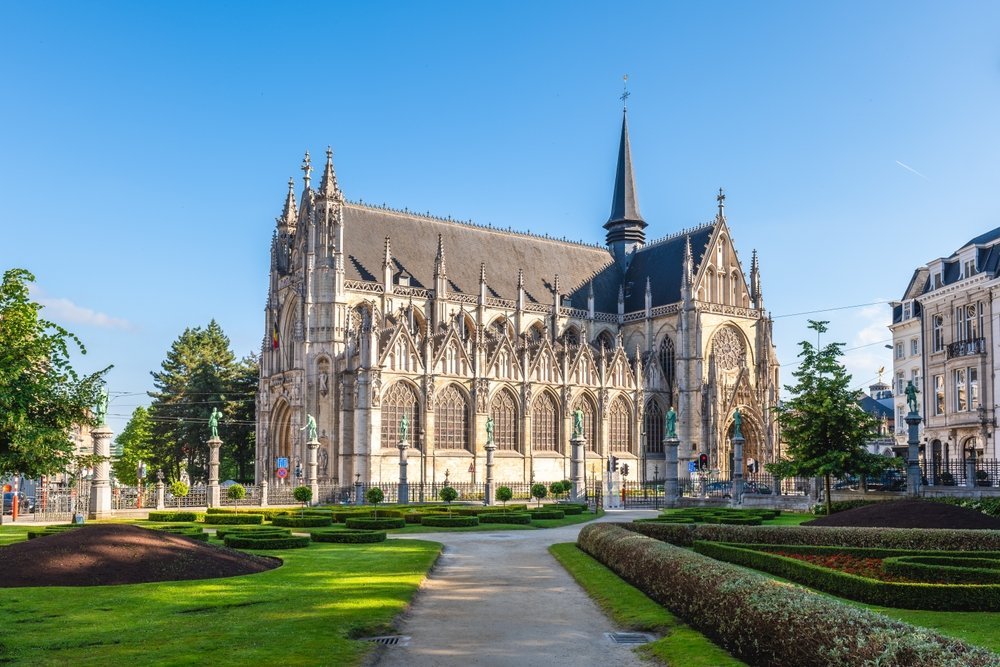 Severdigheter i Brussel: 18 ting å gjøre, fra Grand Place og Atomium til sjokolade og øl 8 Kirken Notre-Dame du Sablon i bydelen Sablon i Brussel