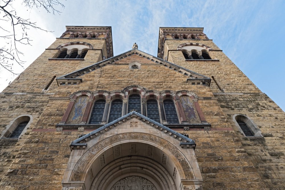 Kirken St. Michael på Brüsseler Platz i Belgisches Viertel i Köln