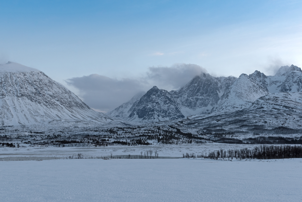 Utsikt over Lyngsalpene i Lyngen