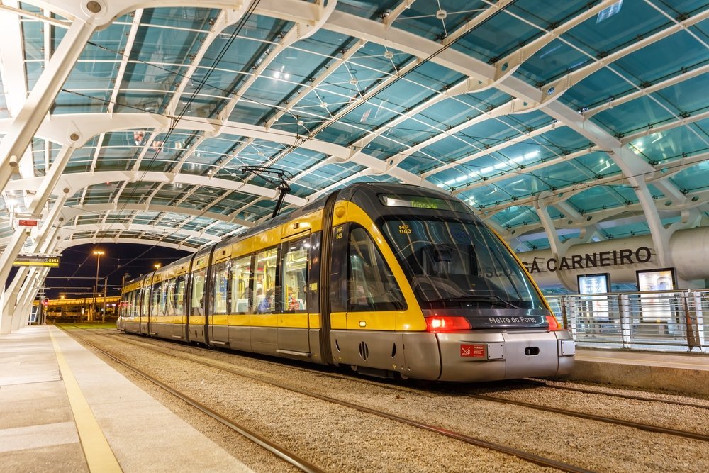 Fra Porto lufthavn til sentrum - transportguide 3 Metroen i Porto