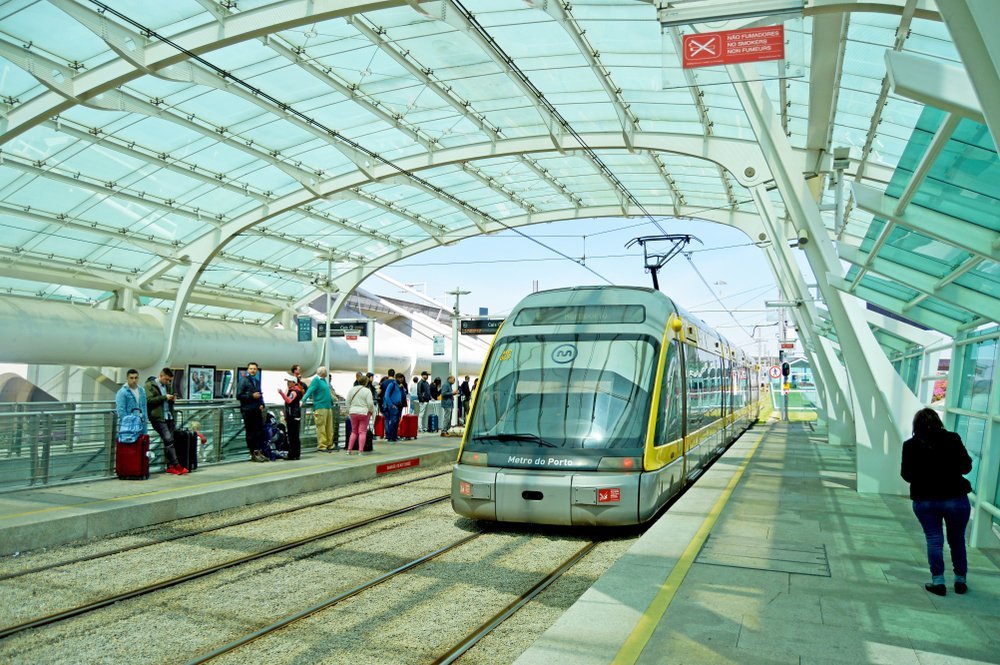 Fra Porto lufthavn til sentrum - transportguide 2 Metrostasjonen Aeroporto ved terminalen