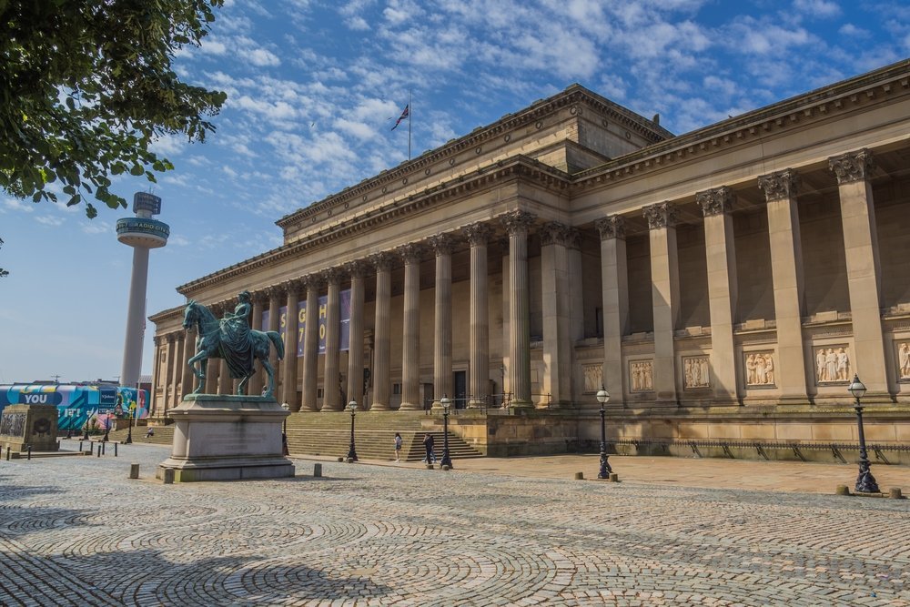 Severdigheter i Liverpool: The Beatles, Anfield og 16 andre grunner til å reise 10 Den nyklassiske St George's Hall overfor Lime Street i Liverpool