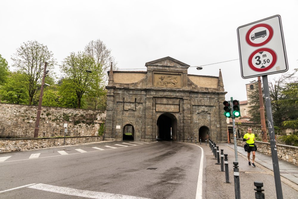 Porta Sant'Agostino ved Borgo Santa Caterina i Bergamo