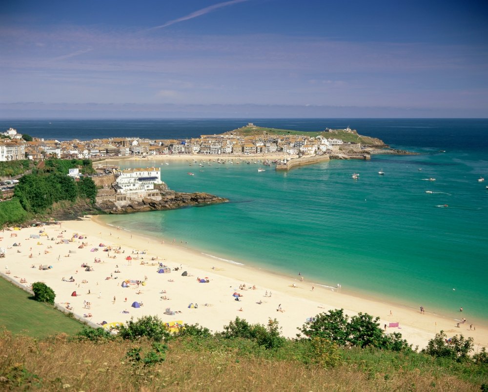 Hvor bør man bo i England? De 11 beste områdene & gode hoteller 7 Porthminster Beach og havnen i St Ives i Cornwall