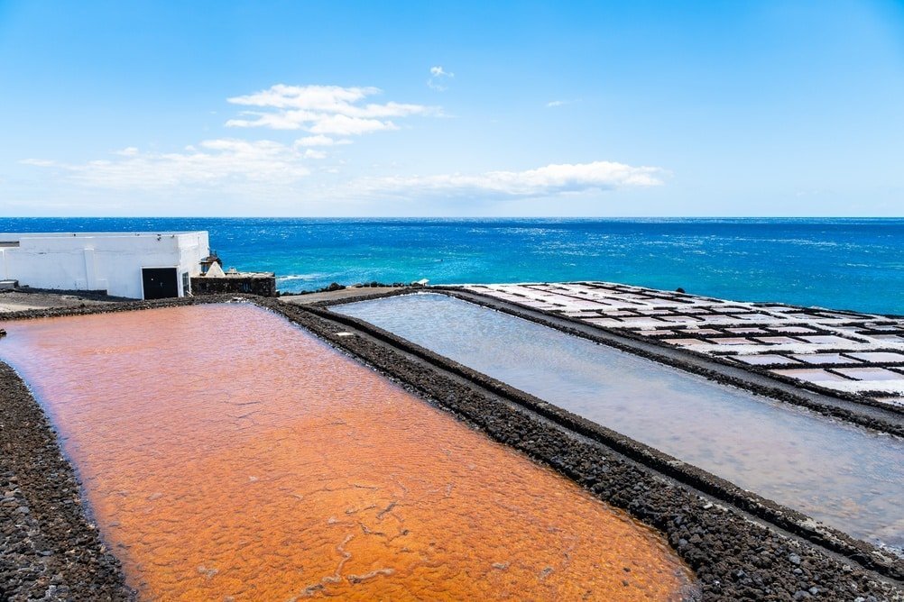 Saltbassengene ved Salinas de Fuencaliente på sørspissen av La Palma