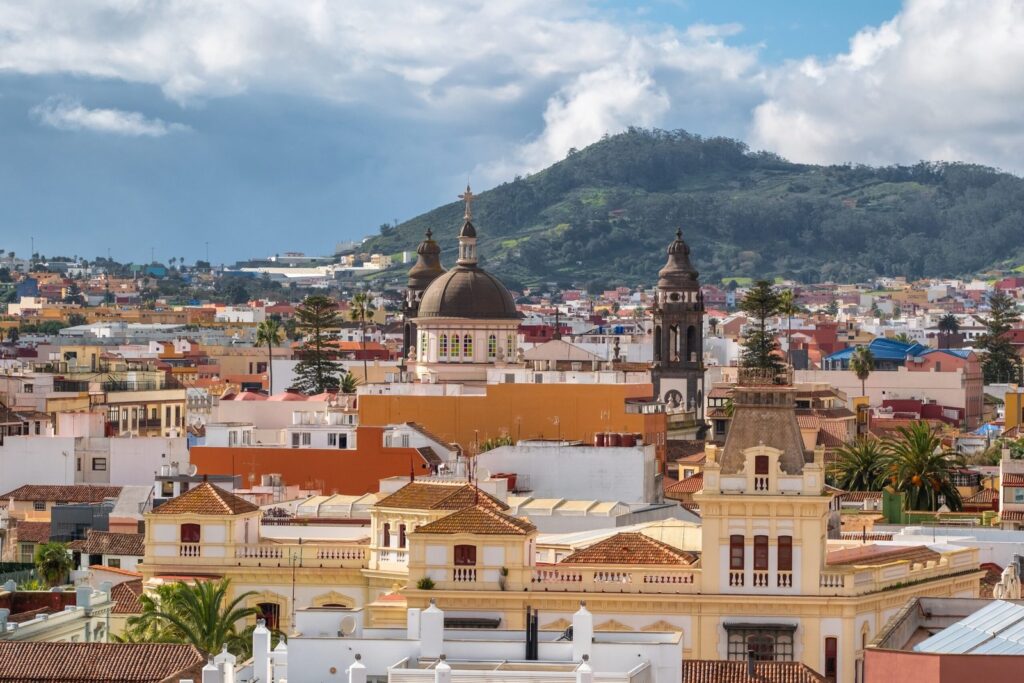 Severdigheter på Tenerife: de 18 beste tingene å se og gjøre 9 San Cristóbal de La Laguna med katedralen
